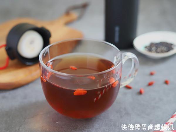 花青素|“天然花青素”被发现,每天拿它泡水喝,延缓衰老,40岁不显老