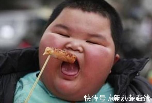 零食|从小不允许吃零食的孩子,长大之后都躲不过这两种结局