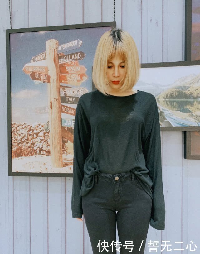 自行車|還記得《非誠勿擾》里寧愿在寶馬車?yán)锟薜鸟R諾嗎？她現(xiàn)在長這樣了