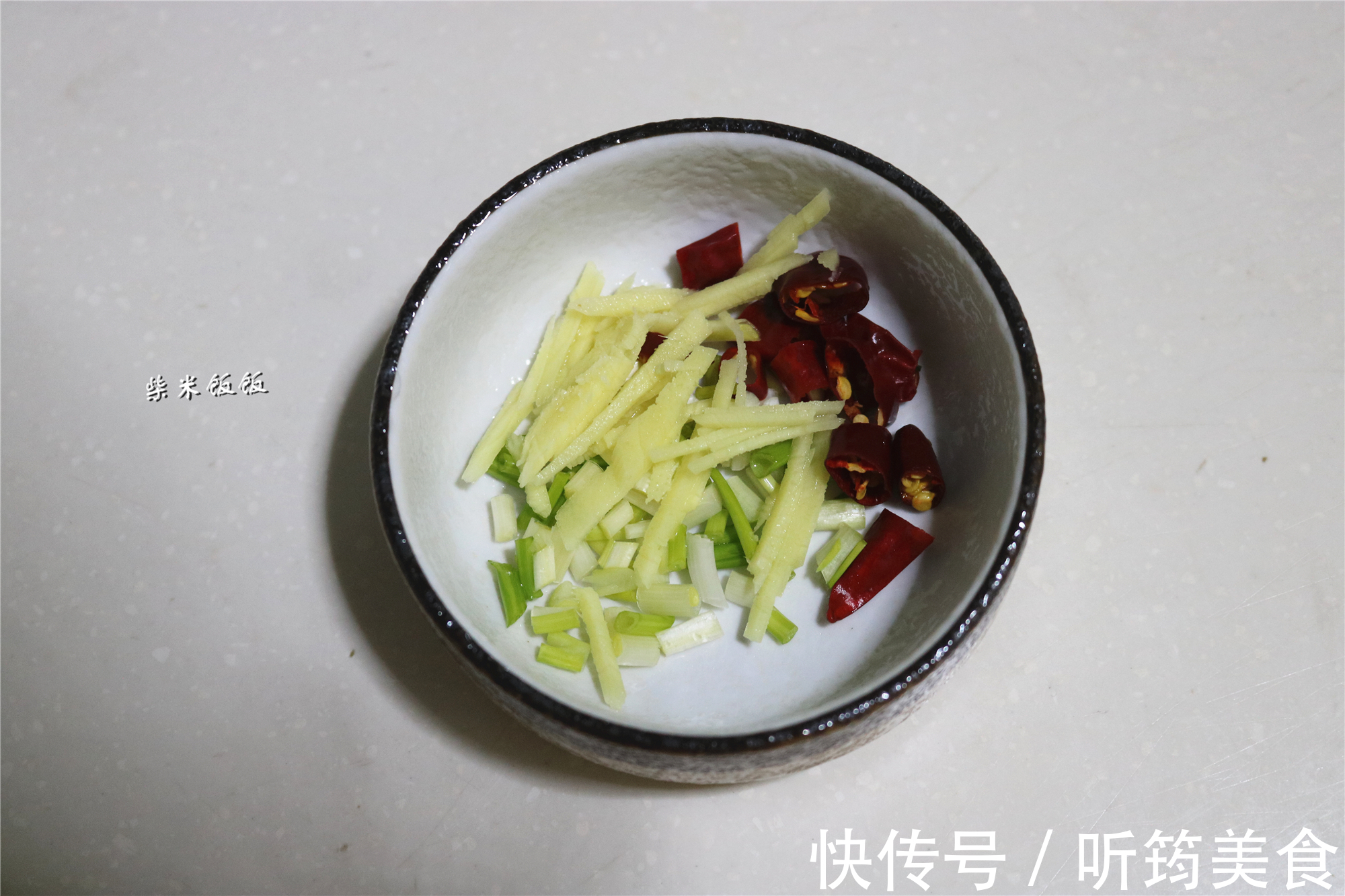 黄瓜|7月,吃黄瓜苦瓜不如吃它,才2元一斤,清热解暑鲜美好吃