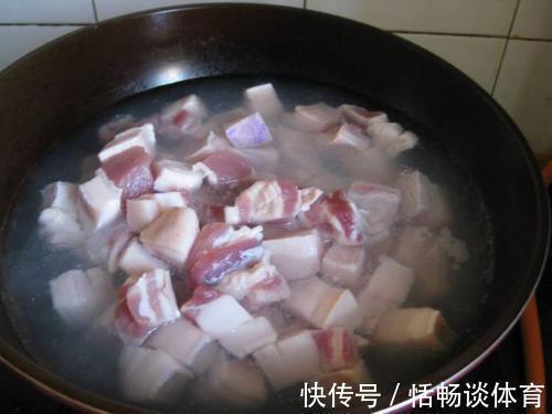 炖肉时的浮沫,到底是精华还是脏东西?要不要撇去,看完涨知识了