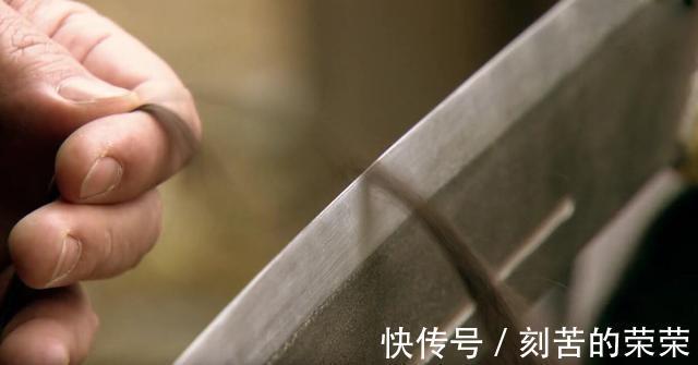 动图|杨志他的刀真的可以砍铜剁铁不卷刃 又能吹毛断发