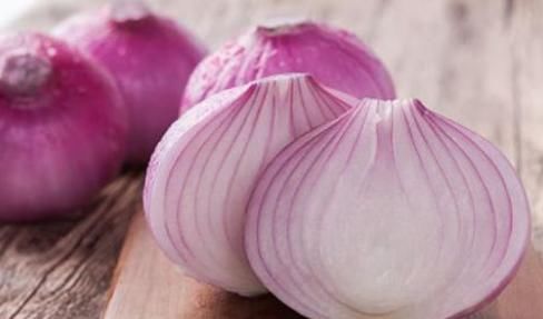 生活中常见3种蔬菜，很多人爱吃，营养师：并不适合所有人