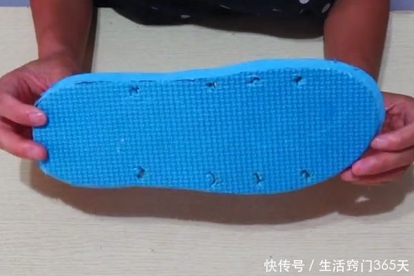 家里拖鞋不用花钱买了!教你自制手工拖鞋,简单好看又实用!