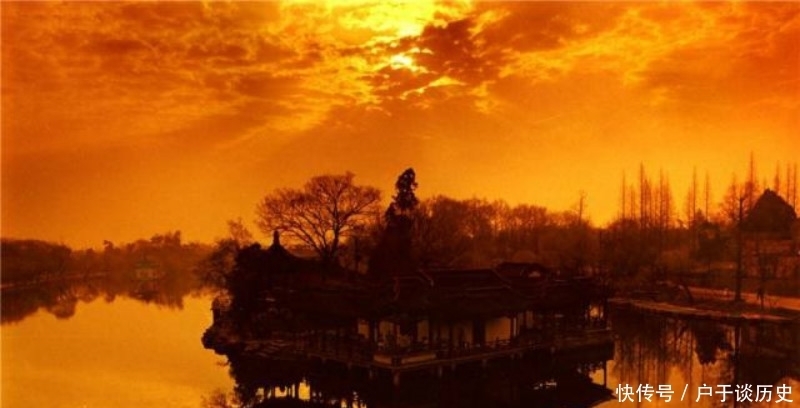 苏轼喝醉了酒信手拈来,却是成就一首经典,通篇美得令人惊艳!