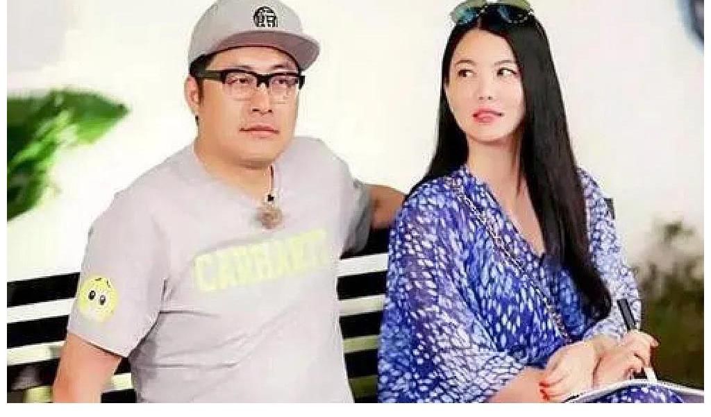 他們因?yàn)榫C藝節(jié)目而紅，也因?yàn)榫C藝節(jié)目而沒(méi)落，有人翻車撒謊離婚