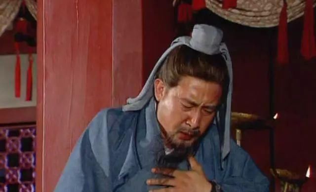 不值|三国死的最惨的十位大将，关羽上榜张飞第六，第一最不值！