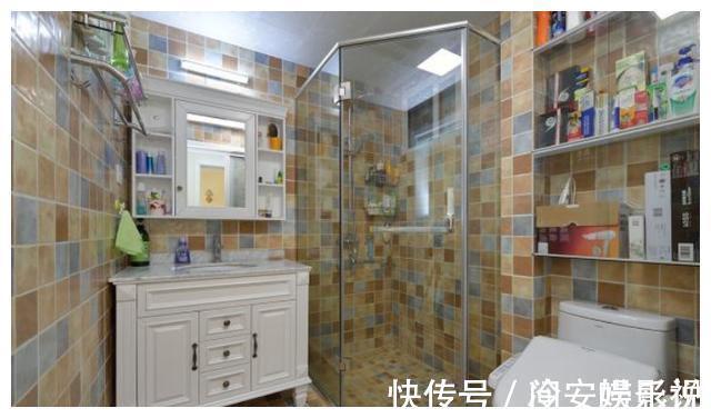 玻璃|68平小户型，客厅装卡座，电视柜后玻璃隔断厨房，全屋敞亮大气
