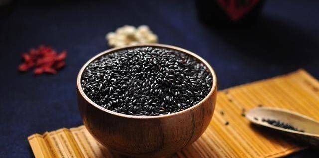 冻龄|女人最好的胶原蛋白，每天常吃点，抵抗衰老，做“冻龄女神”