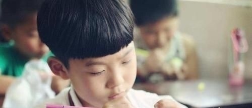 二人世界|长大后出人头地的孩子,12岁前有这些特征,占一个父母就偷着乐吧