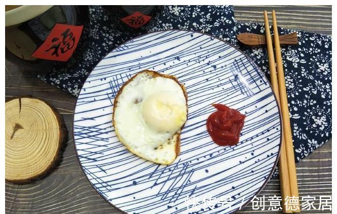 不粘锅|油煎荷包蛋,冷油下锅还是热油下锅?都错了,这样煎才正确