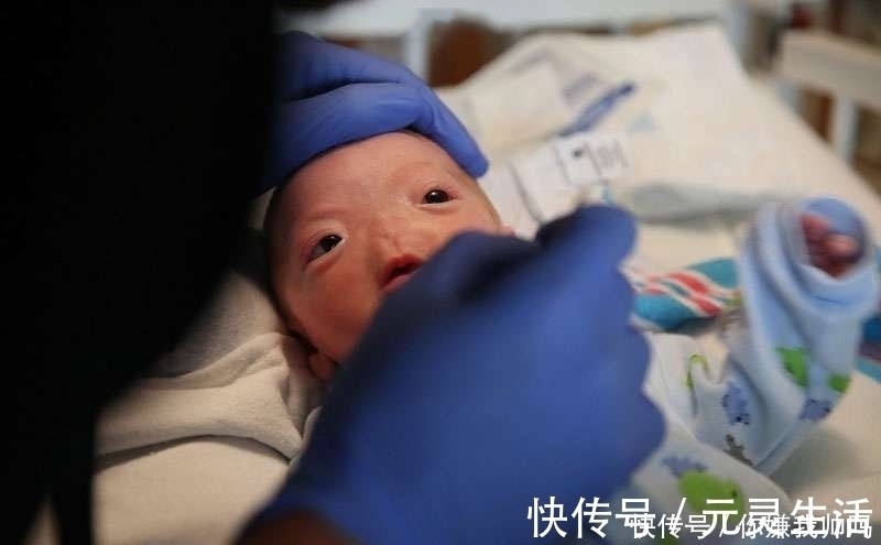 鼻子|小宝宝生下来就没鼻子,看到他笑再心痛也要忍着