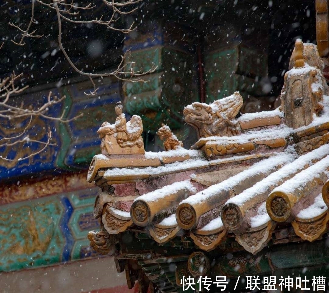 诗人@皇甫冉很好背的一首诗,入选《唐诗三百首》,短短4句情深意重