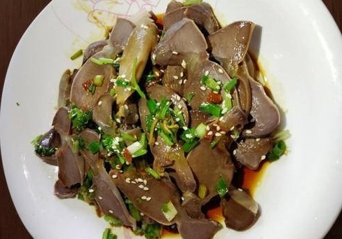 低脂肪凉拌菜,酸辣凉爽,打开胃口,一大盆还不够吃,消食胃舒服