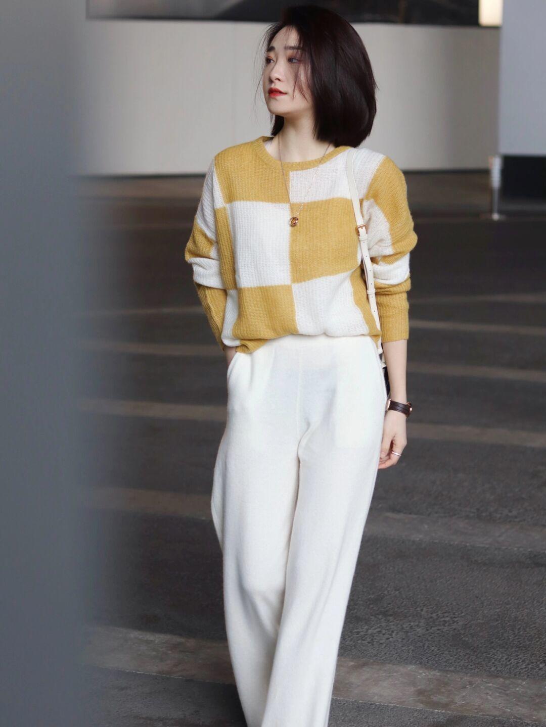 包容性 今年“棋盘格”针织衫又火了,掌握这几个小窍门,轻松穿出时髦范