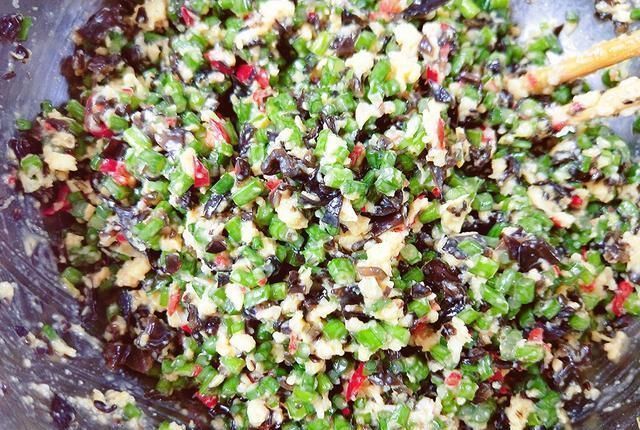 这菜用来包饺子特鲜香,比芹菜鲜嫩,比茴香更香,再不吃就等明年