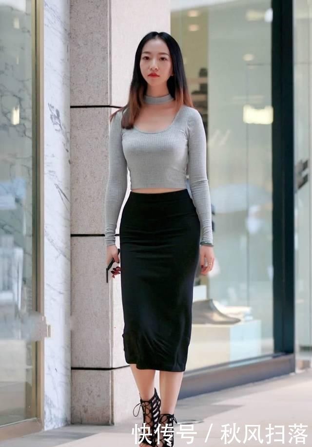 真丝|街拍美女小姐姐的真丝裙配蕾丝开衫,为美丽增添色彩