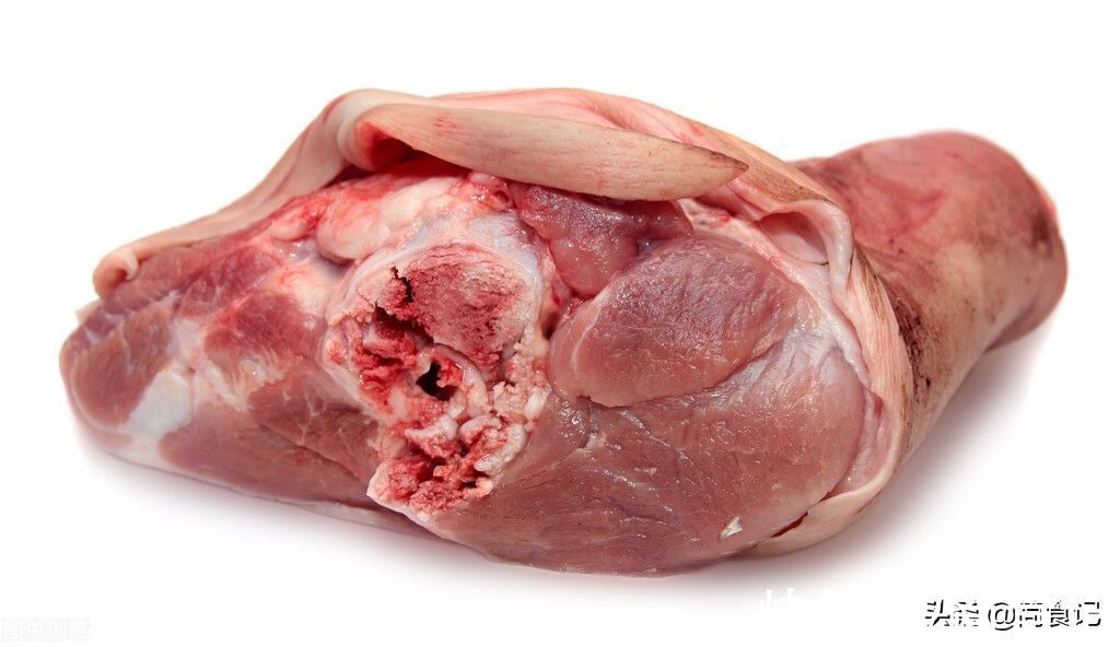 买猪肘,要“前肘”还是“后肘”?买错了肉少骨头多,一点不划算