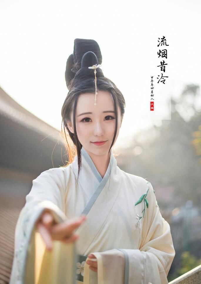 这些汉服曾经火遍汉服圈,但是现在很少人去买,原因很简单