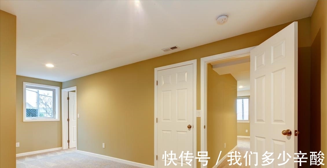 金属门|装修选择卧室门,实木门和金属门别乱选,选错了很不好用