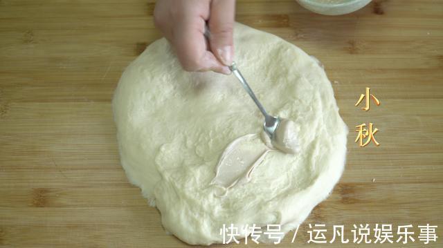 面团|手套膜不要揉了,教你面包店不外传的懒人做法,又薄又有弹性