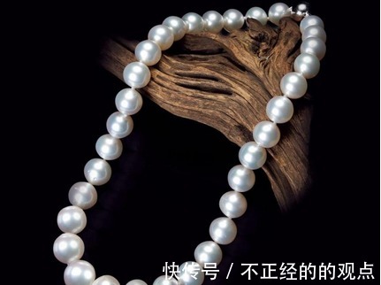 圆核 珍珠作为有机宝石,那么你知道该如何分辨海水珍珠和淡水珍珠吗