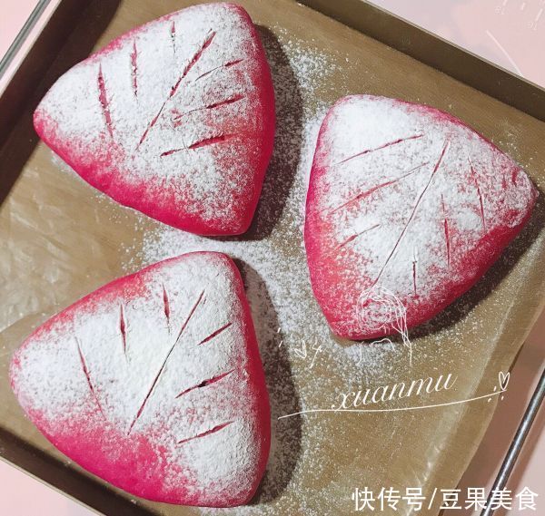 大人|火龙果软欧这么做大人孩子都爱吃