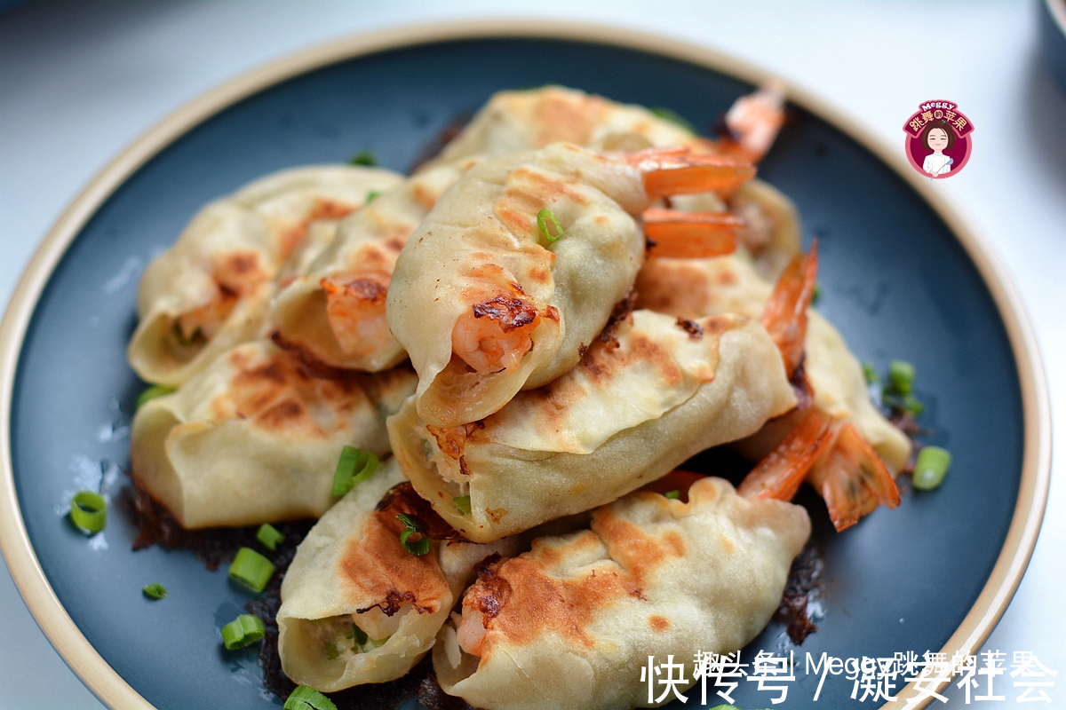 小吃|传统小吃锅贴比饺子还省事,做法随意没讲究,馅嫩味儿香吃一锅