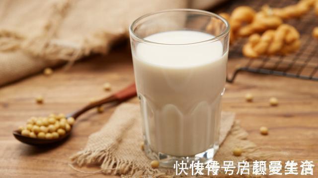 肝病|豆浆是肝病的“发物”?医生提醒:若想肝好,3种早餐尽量少碰