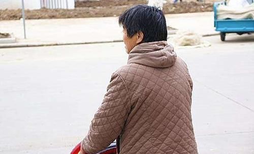 女性|女性荷尔蒙旺盛,与正常人有什么区别提升荷尔蒙,该怎么做