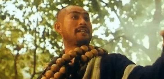 当中饰演|4个版本“鲁智深”,前三位都是模仿,只有他才是真正的经典