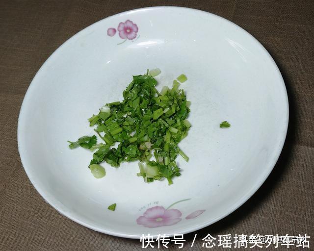 口感|家常手擀面好吃有窍门，多加一把豆面，面香浓郁，口感劲道又爽滑