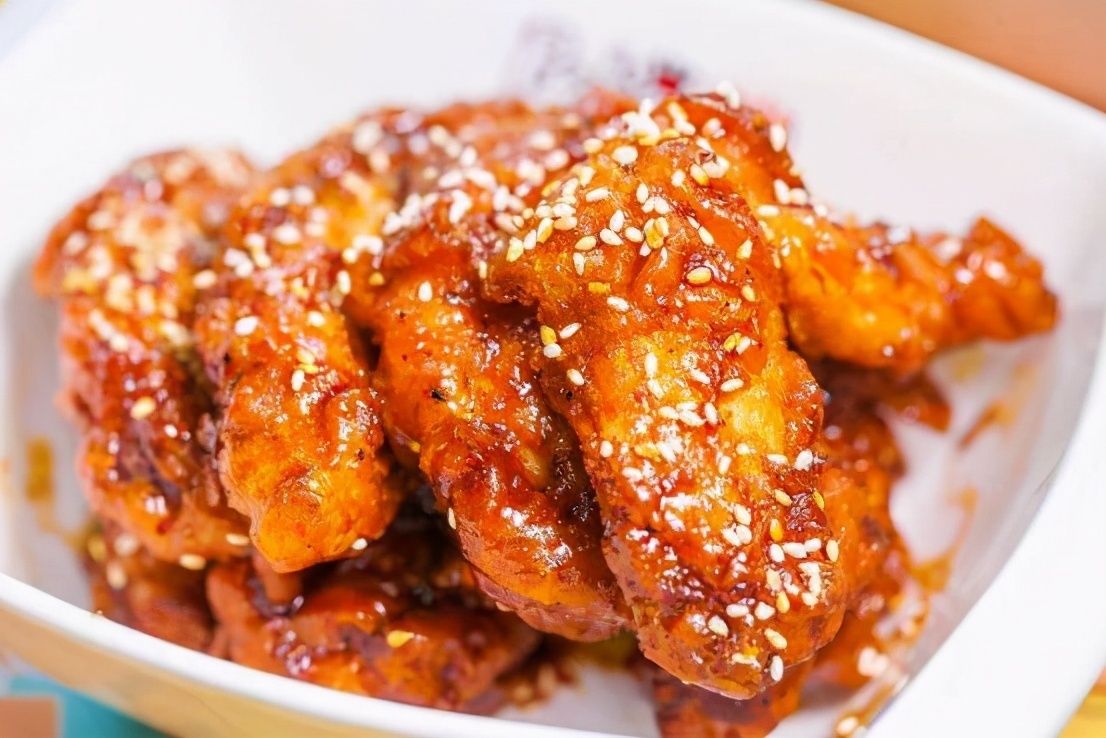 严选24款菜肴推荐，色泽诱人味道鲜美，吃一口不能忘记的味道