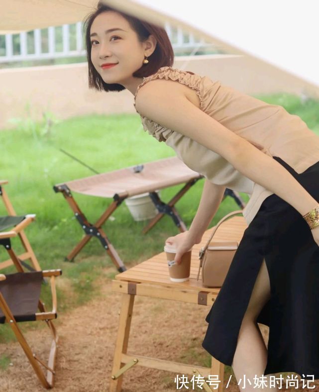 简约|想穿出高级感很简单，简约温柔的穿搭就很好驾驭，精致又有女人味