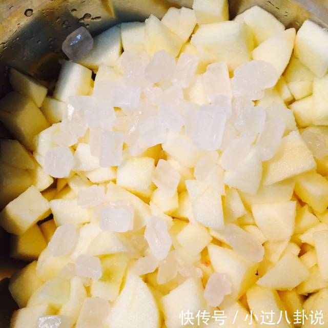 营养物质|失眠最怕喝这汤,每天喝一碗,润肠刮油排宿便,一觉睡到大天亮