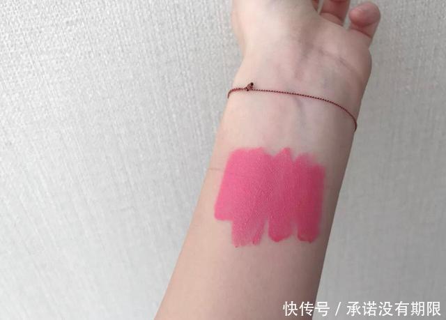 一看就是“直男癌”的四只口红,别再让男友送了,显黑太难看!