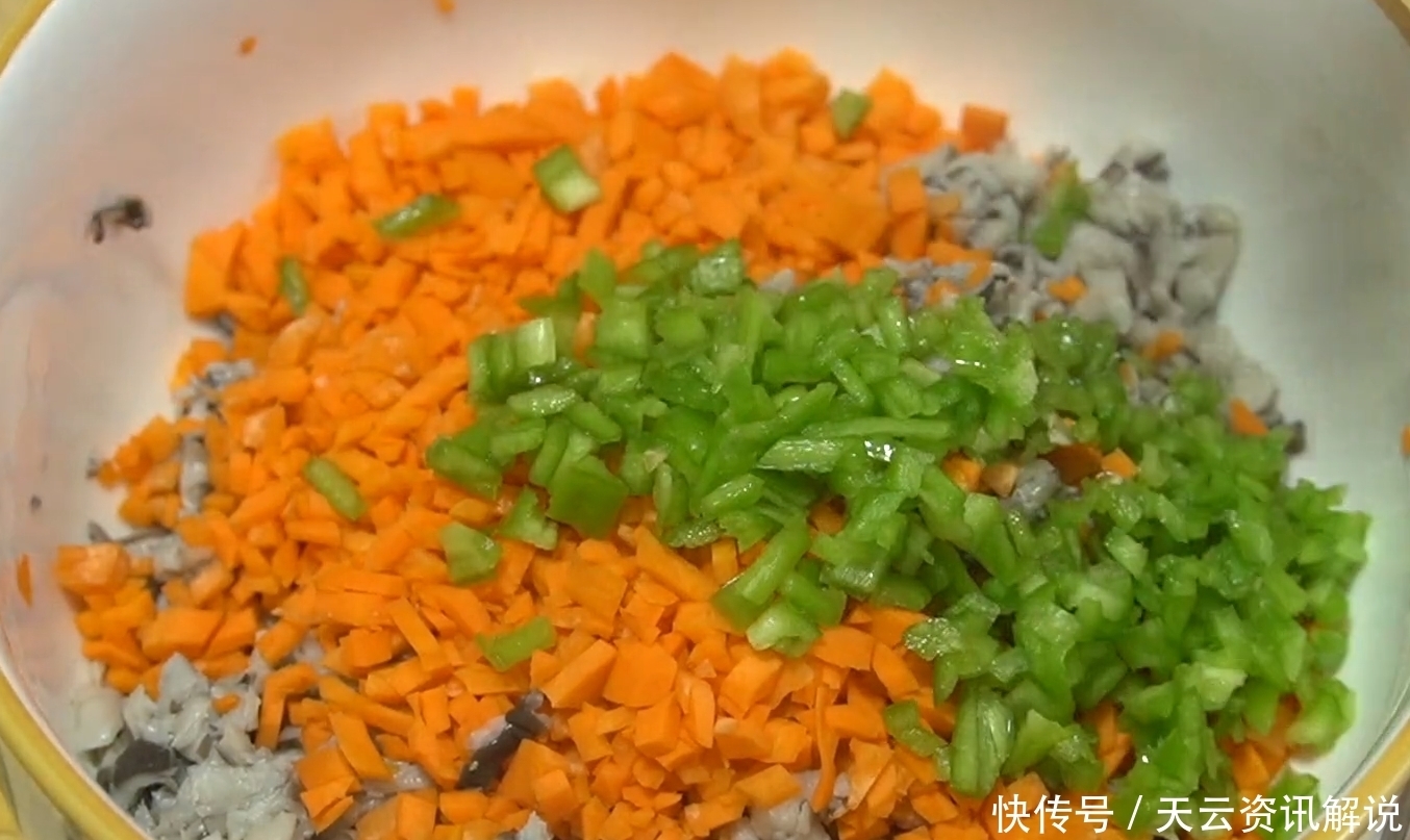 不到|我家经常做这款馅饼,成本不到10元,薄皮大馅,每次至少吃5张