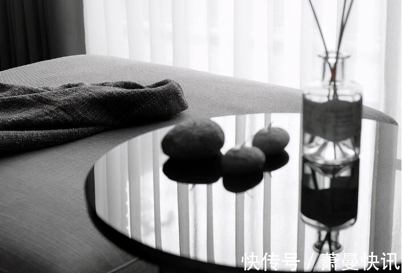 性冷淡|现代标准空间,灰度空间搭配清玻墙面,令人意犹未竟的性冷淡风