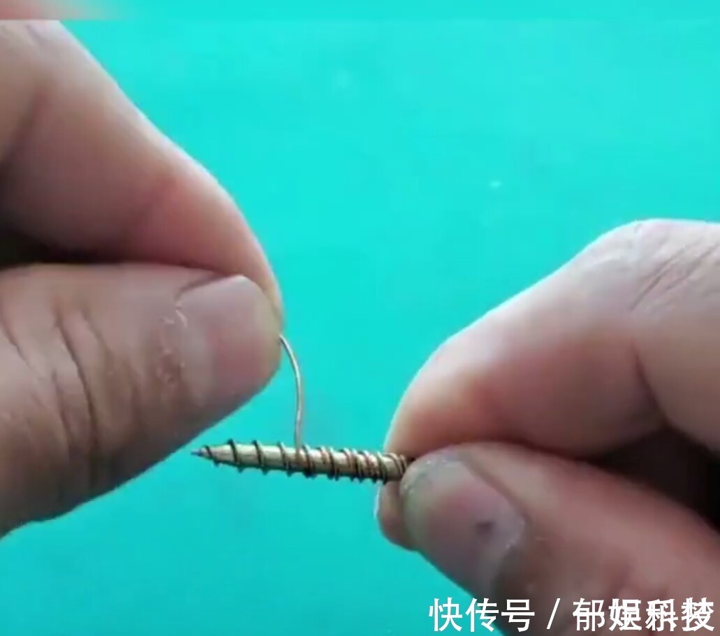 螺丝钉|家具上螺丝孔变大,螺丝无法拧紧怎么办快试试这个小妙招,好用