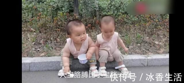 孩子|双胞胎相差10斤姐姐吃母乳,妹妹吃奶粉,半年后两孩子差距明显