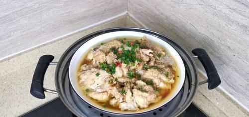  这才是粉蒸鸡的正确做法，太香了，美味又解馋，吃一次就念念不忘