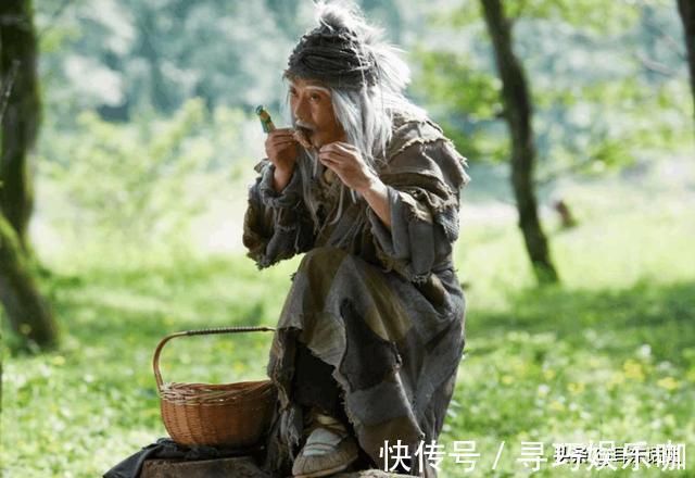 虚竹@洪七公的师父到底是不是虚竹?其实他师父一出手,答案就被揭晓了