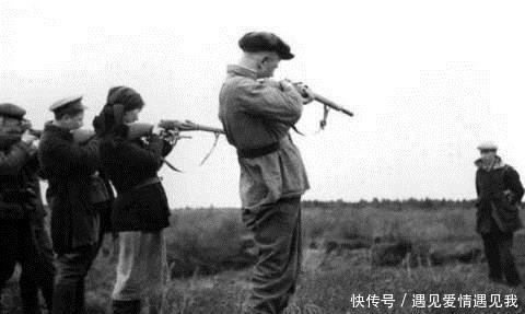 感到|日本军人在被枪决的那一刻,让人感到后怕,不信你看看