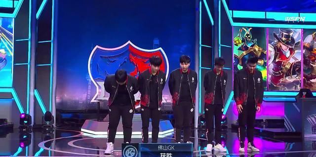 教练|GK零封TES，更换教练是想要加入菜四家？RW: 给你