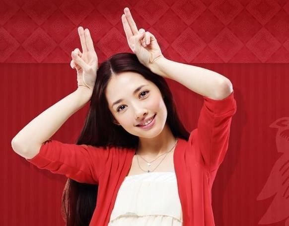 吹风机|妈妈辈的头发为何总“乌黑浓密”?看这3点就知道了,看完很惭愧