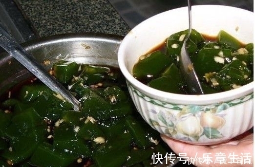 用树叶做的豆腐，只有农村人才会，你有见过么？