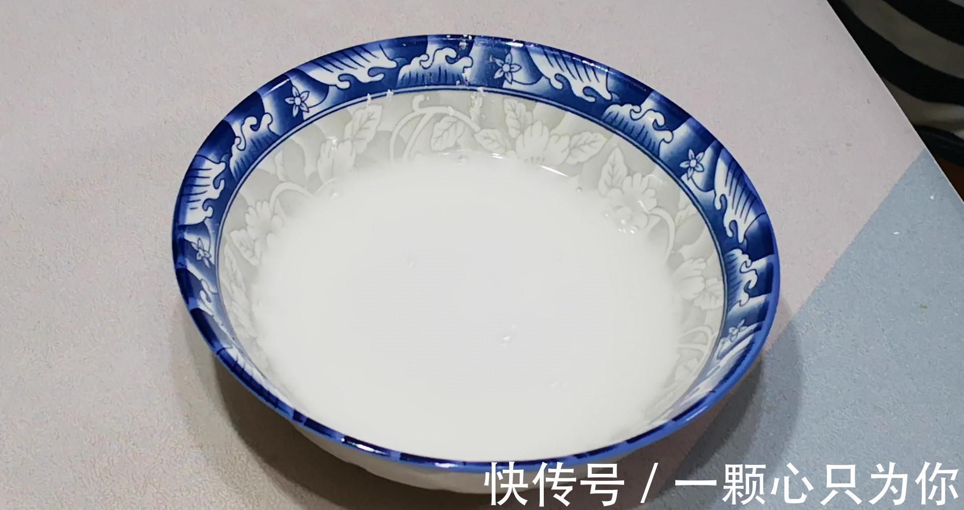 做蛋花汤时，不要再直接倒入鸡蛋了，教你一妙招，好喝到停不下嘴