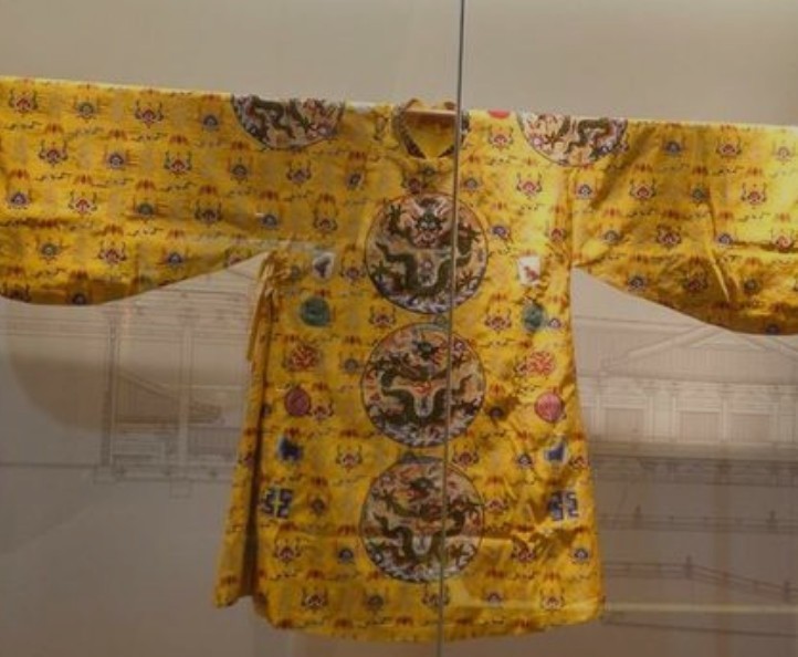 从来不|古代皇帝的龙袍从来不洗,嫔妃是怎么忍受味道的?原来还有这一招