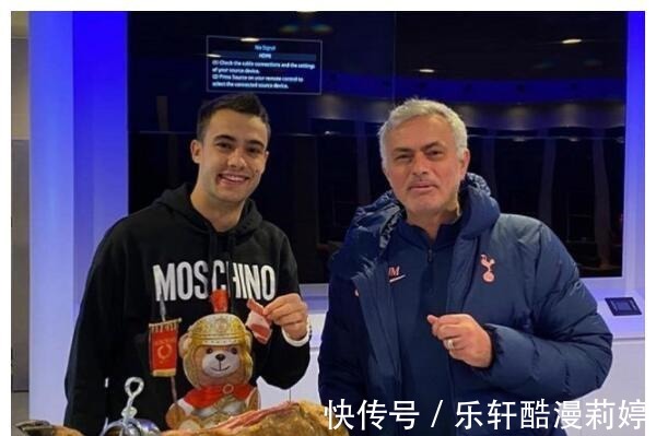 教练组|刚给小将买完鞋，又请教练组吃大餐，老穆这下该怎么跟鸟婶儿交差