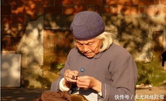 归途|“父母在,人生尚有来处”,它的下半句更是精华,却鲜为人知!